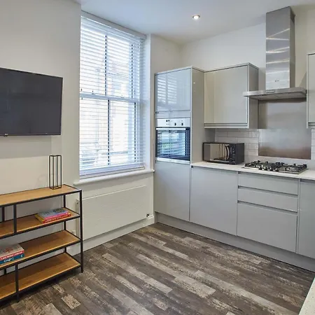 Host & Stay - Apartment One, Hudsons Yard House Whitby Extérieur photo