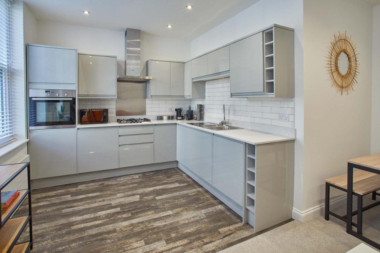 Apartment Host & - One, Hudsons Yard House Whitby